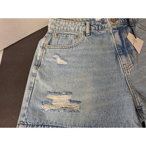 Zenana Shorts Women's Size L 32X5 Cutoff Distressed Medium Wash Denim - Picture 3 of 6